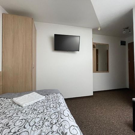 Hotelik Gold Raszyn Exteriör bild
