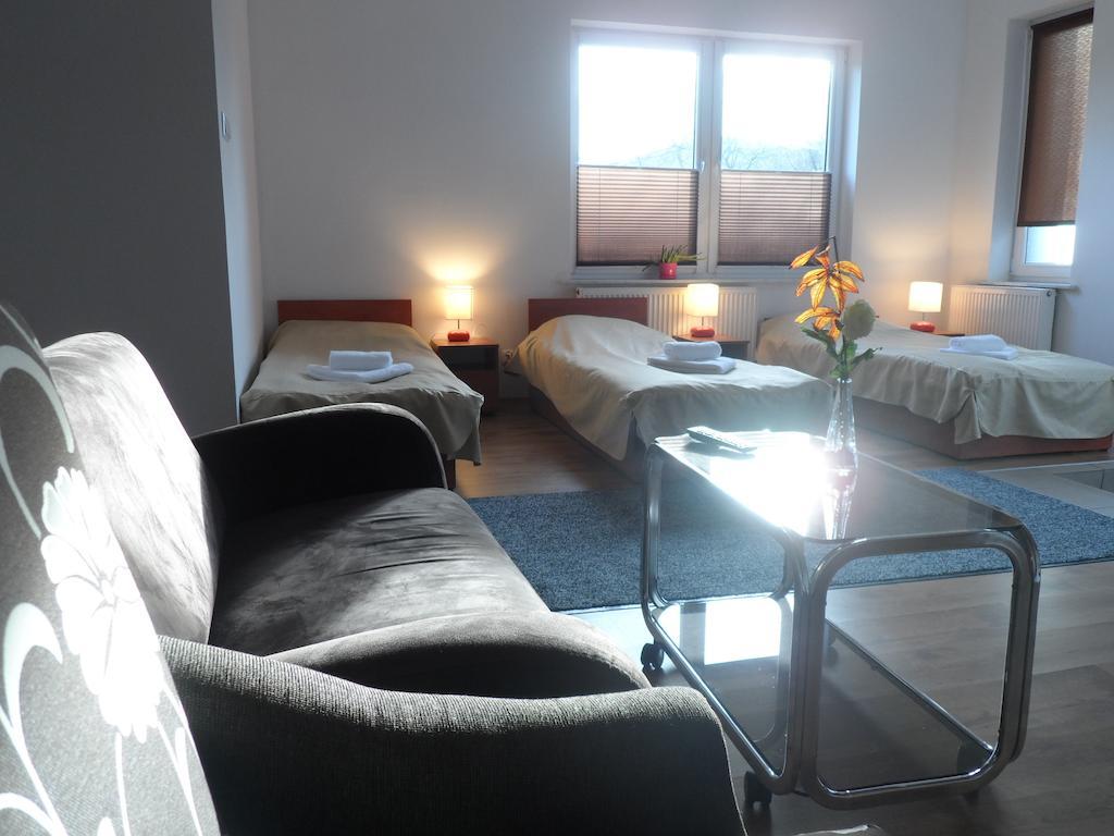 Hotelik Gold Raszyn Rum bild